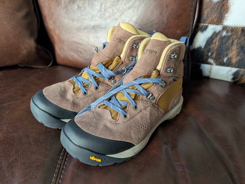 DANNER INQUIRE MID WOMEN'S PINECONE BROWN/PRAIRIE SAND OUTDOOR BOOTS 64534 -NEW
